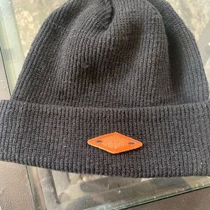 100% virgin wool knit hat.  Runabout brand.  Coal color(black). One size